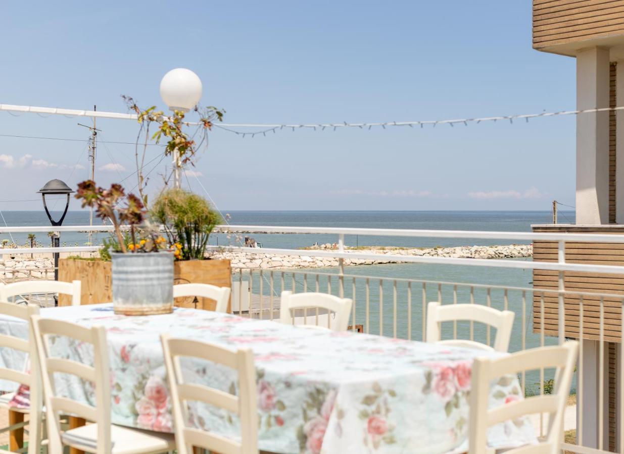 Hotel Villa Maris Rimini Esterno foto