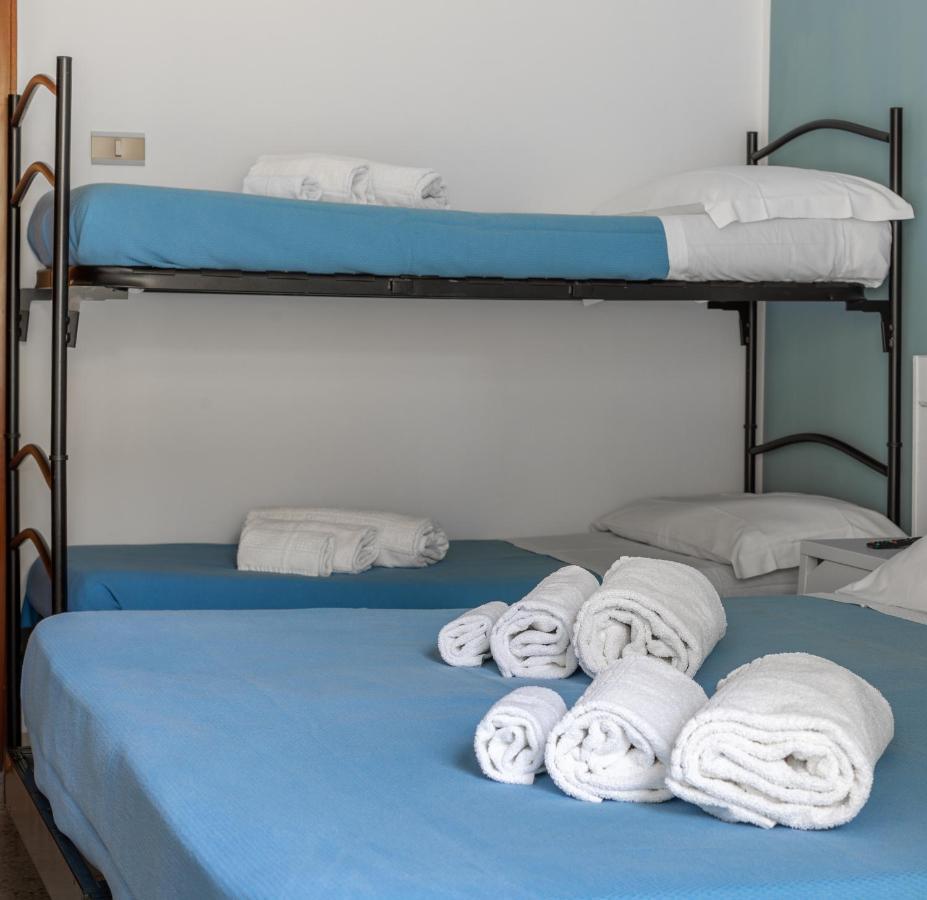 Hotel Villa Maris Rimini Esterno foto