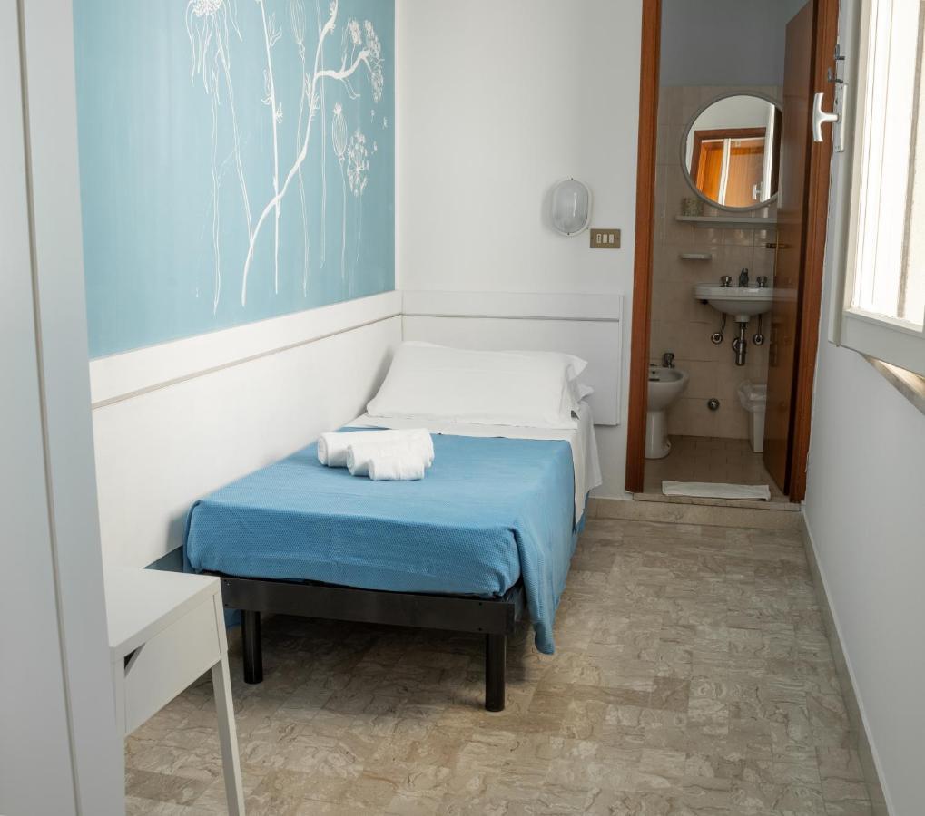 Hotel Villa Maris Rimini Esterno foto